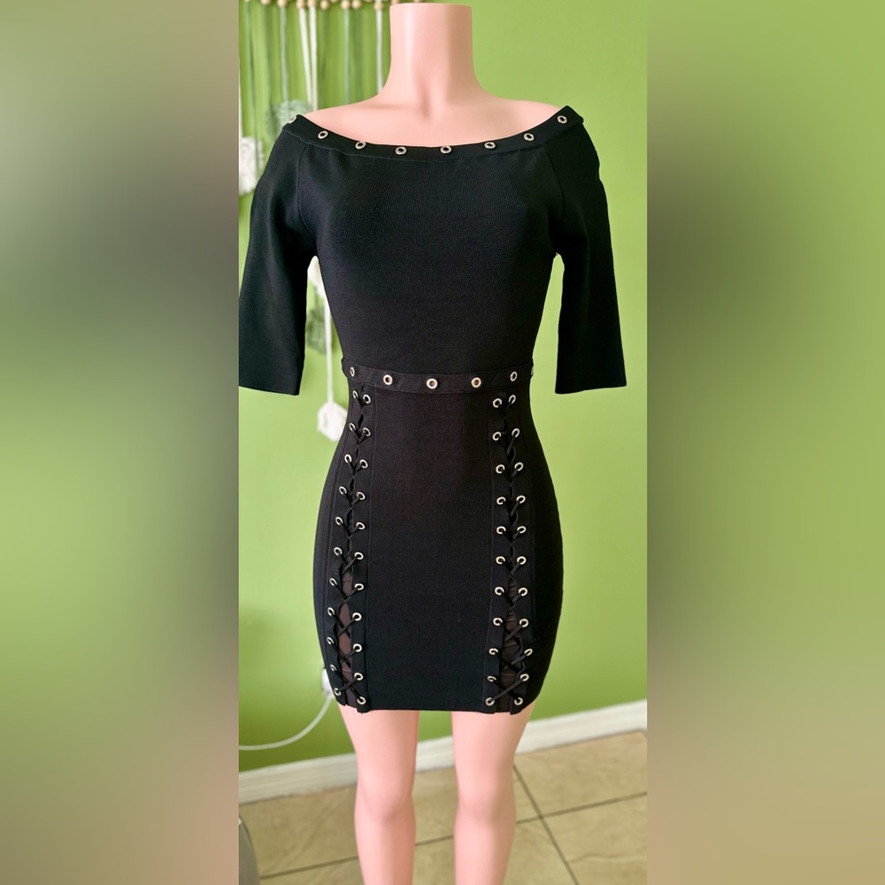 Guess Black Bodycon Dress with Bateau Neckline and 3/4 Sleeves stretches a lot L